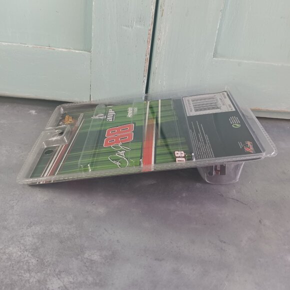 NASCAR Winners Circle 2008 Dale Earnhardt Jr #88 Amp Energy 1:64 Diecast Car Set - Picture 5 of 8